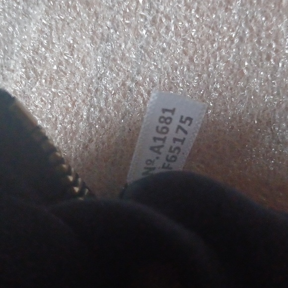 SOLD - COACH Large Wristlet 19 in Wildflower Print - Mini Purse - Picture 12 of 15